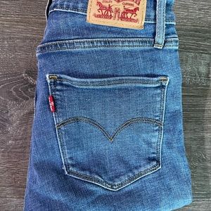 LEVIS 710 super skinny